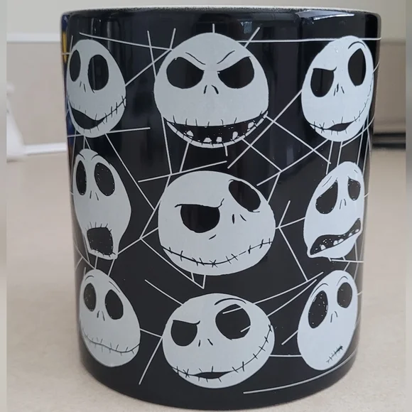 Disney Jack Skellington 20 oz Glow In The Dark Mug! - Picture 9 of 11